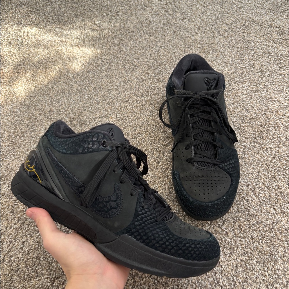 kobe 4 gift on mamba